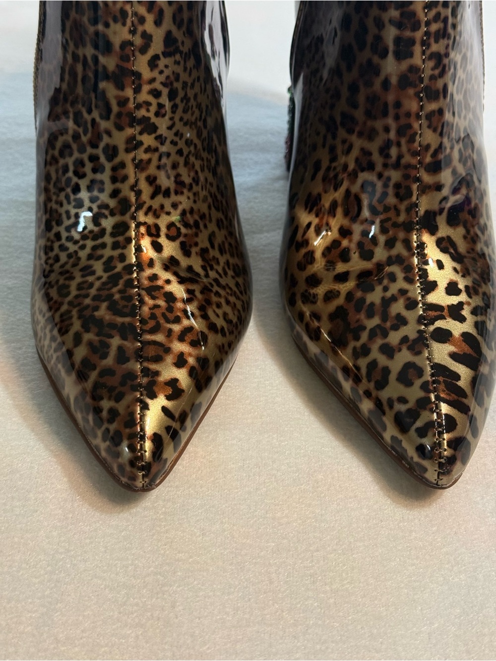 New Betsey Johnson Jackyy Leopard Ankle Boots wi/Rhinstone Block Heel. 7.5M - Picture 3 of 10